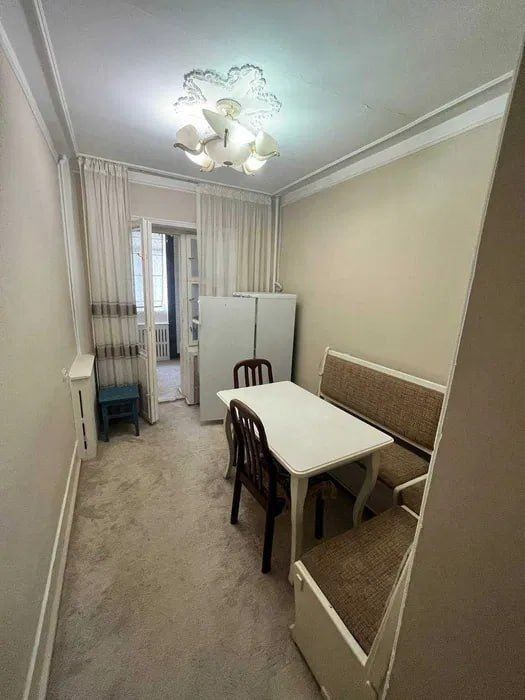 2/2/4 росийское посольство нукус 77 серия 60кв м балкон2/6 цена116500$