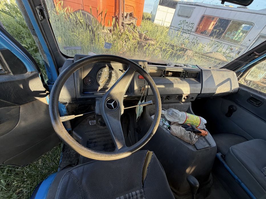 Mercedes-Benz MB100 2.4D на части
