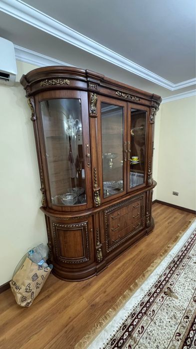 Сервант для гостинной