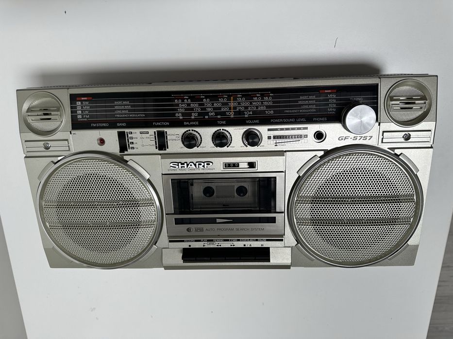 Sharp GF 5757 (ca nou)