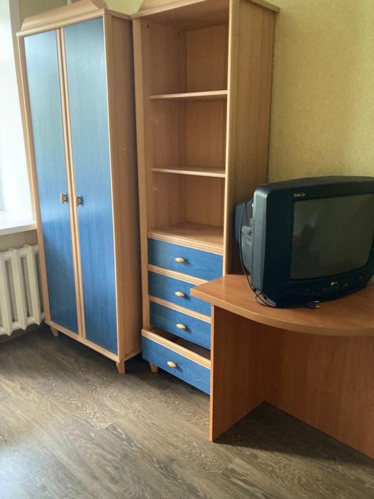 Отдам даром шкафы,кровать