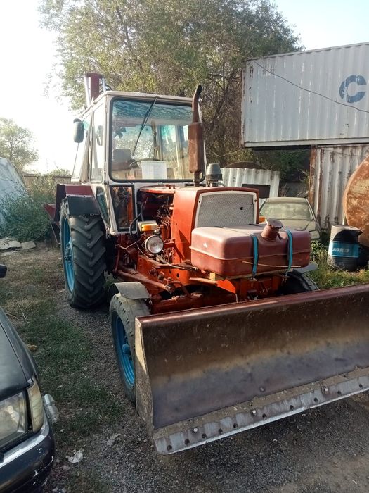 Продам экскаватор ЮМЗ, 1990г.в