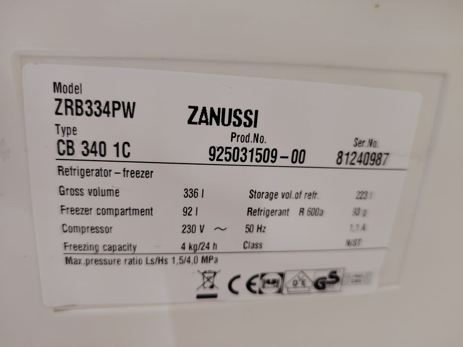 Rafturi și cutii alimente pentru frigider Zanussi
