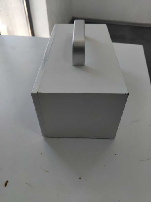 Продавам мини bluetooth колонка 2х5W