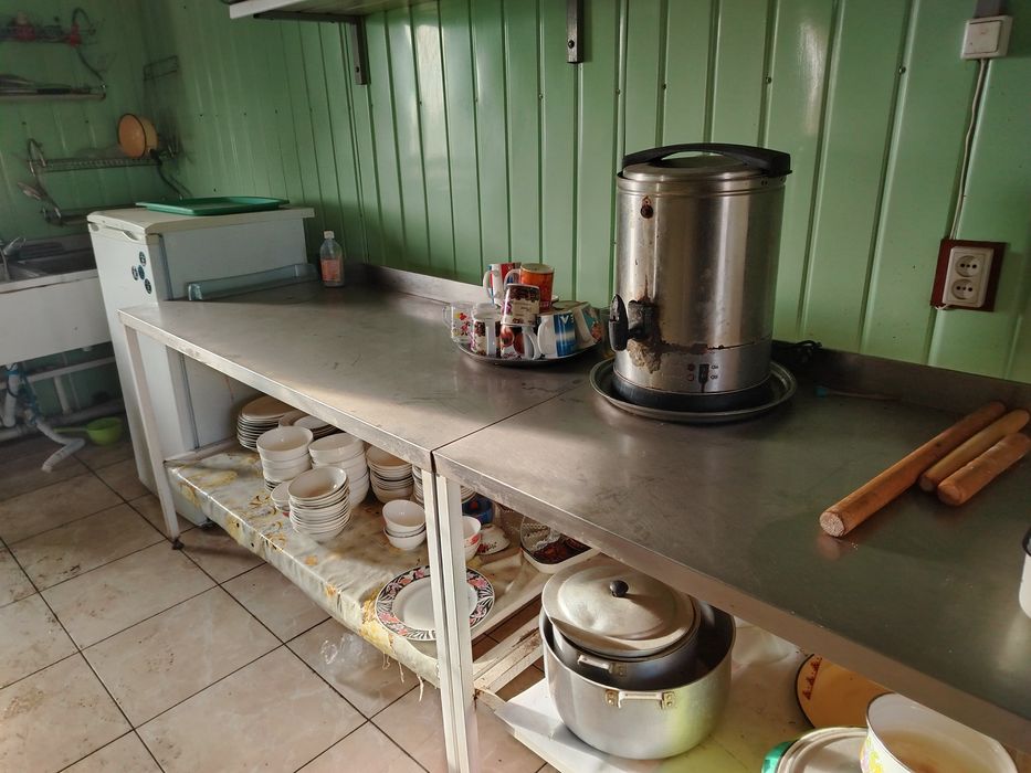 Продам столовую на разбор