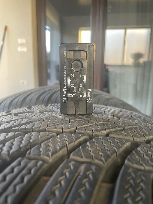 Anvelope iarna 235/55 R19 Bridgestone Blizzak LM005