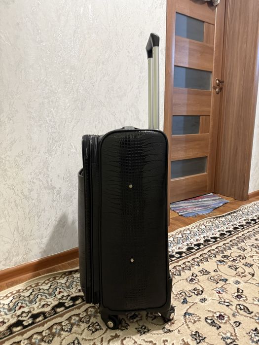 Срочно Продам чемодан