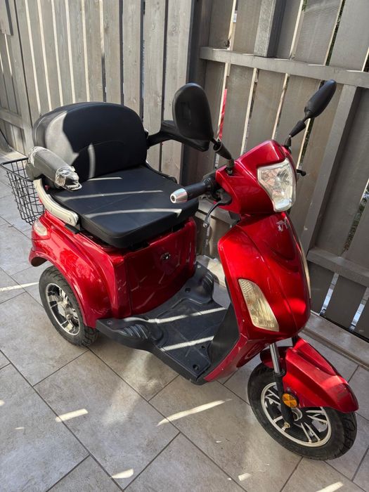 Voltarom VM4, Tricicleta Electrica