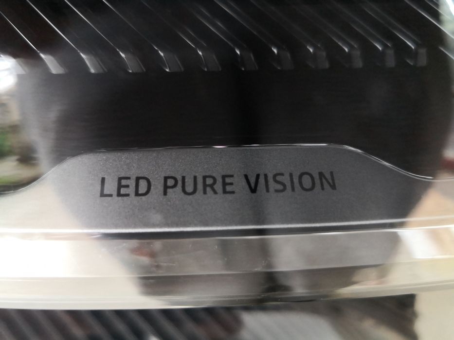 Фар Renault Megane E-Tech FULL LED десен/ Фар Рено Меган Оригинален