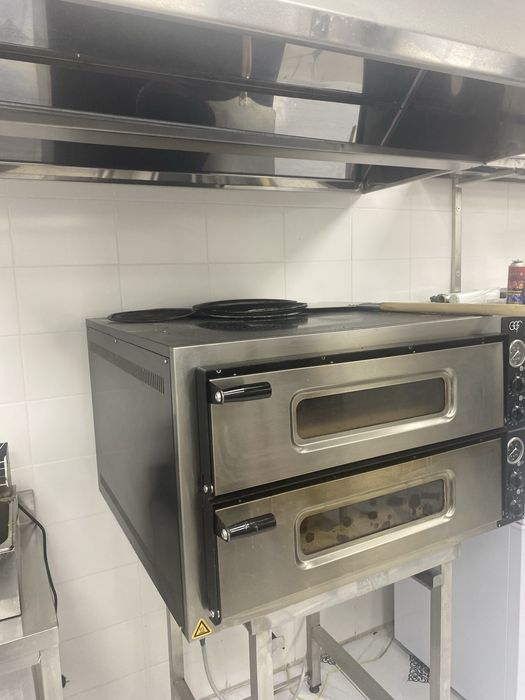 Продам пиццу печь