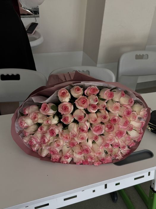 Продам 75 шт розы
