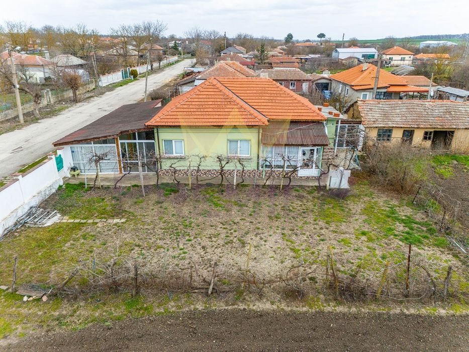 Къща в Добрич, област-с.Дропла площ 85 цена 89000