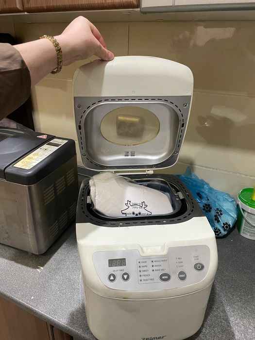 Продается хлебопечь