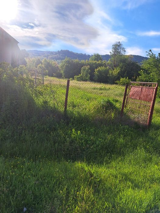 Vand teren intravilan în comuna Stalpeni, judetul Argese