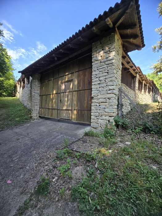 Продава се Къща в Елена - 370 кв.м за 1028 €/кв.м - Снимка #9