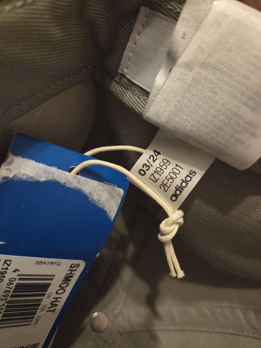 Sapca  dama Adidas  SHMOO  HAT mărime  universala