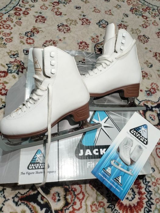 Фигурные коньки Jackson Artiste/ Оригинал