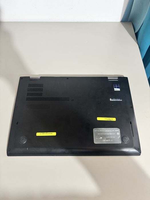 Lenovo X1 Carbon• i7-6600U• 8gb ram• 256gb• bateria 3-4 ore