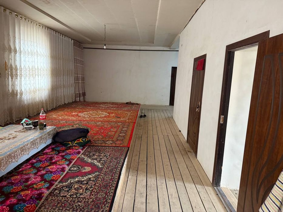 дом 5 комнатный с садом 13 сотик