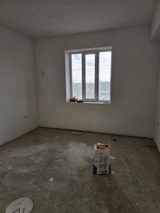 240 кв нотурар бино ижарага берилади