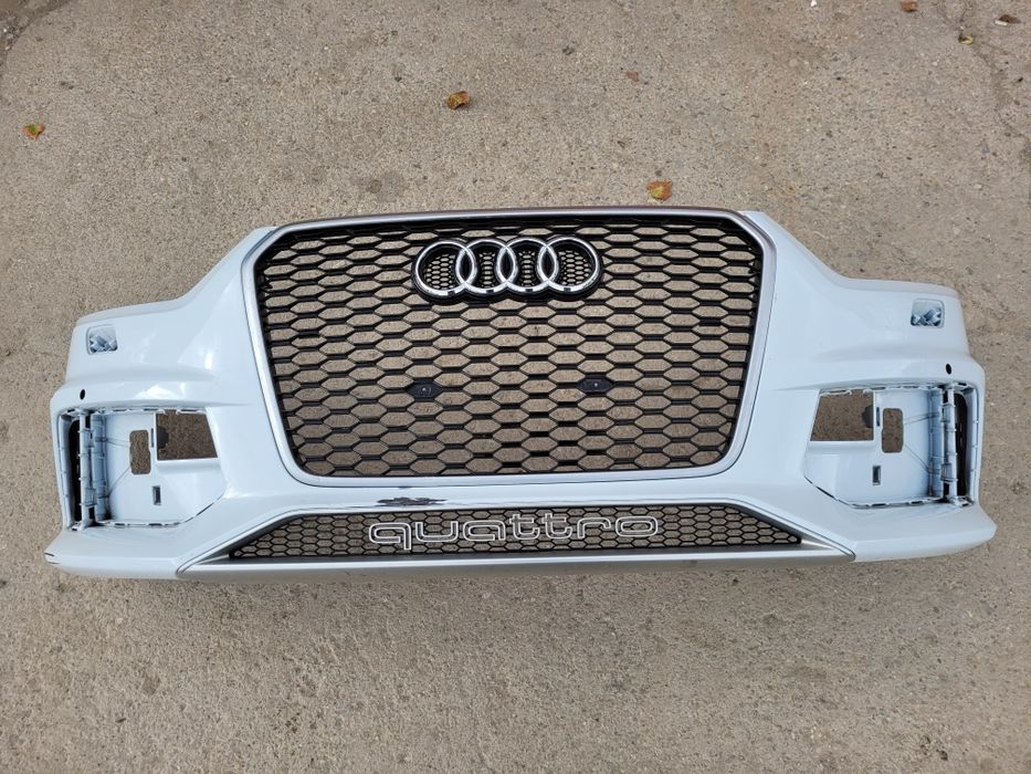 Bara fata Audi RS Q3