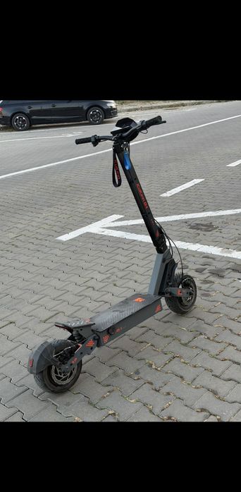Vând  kukirin g4