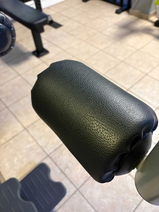 Technogym Glute Machine / Глутеус