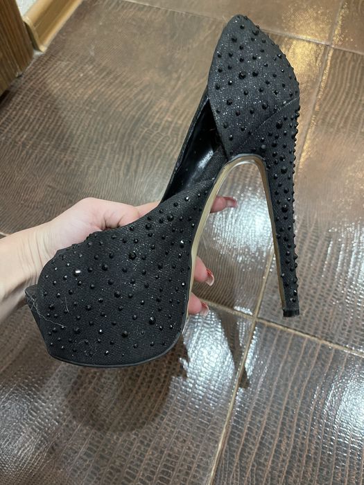 Туфли и босоножки ,ботинки