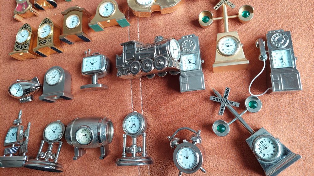 Ceasuri miatura deosebite colectie