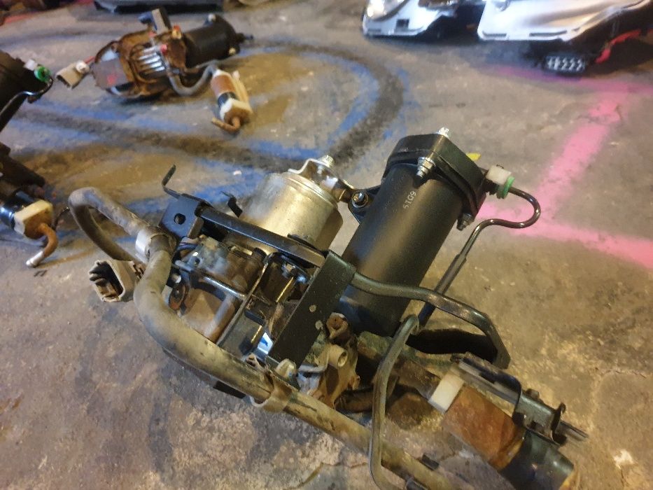 Пневма насос TOYOTA LEXUS