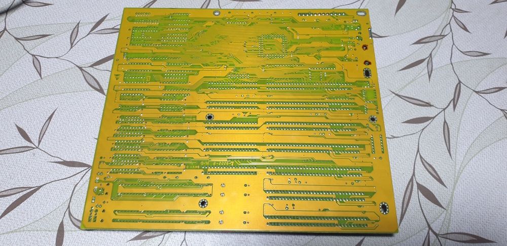 Продам нерабочую материнскую плату 286