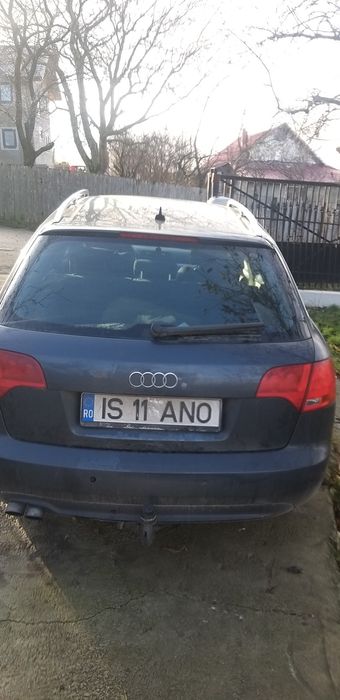 Vând Audi A4 B7 an 2008 defectă
