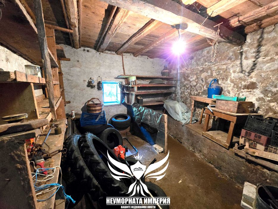 Продавам двуетажна къща 120РЗП с 260кв. двор в село Малево