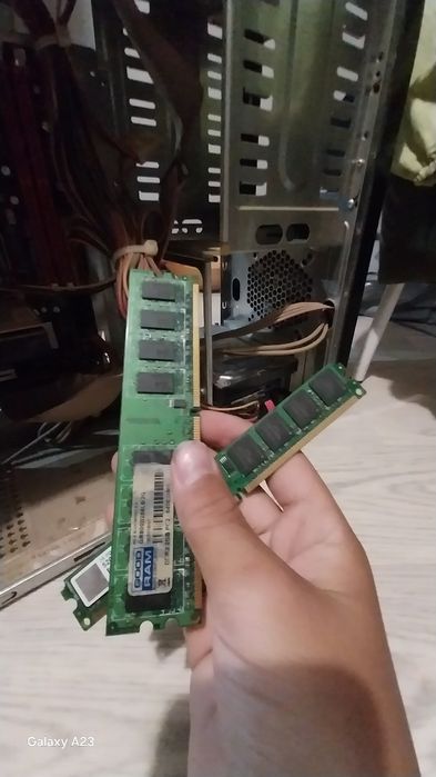 Продам 4 ГБ DDR2 (2×2 ГБ)
