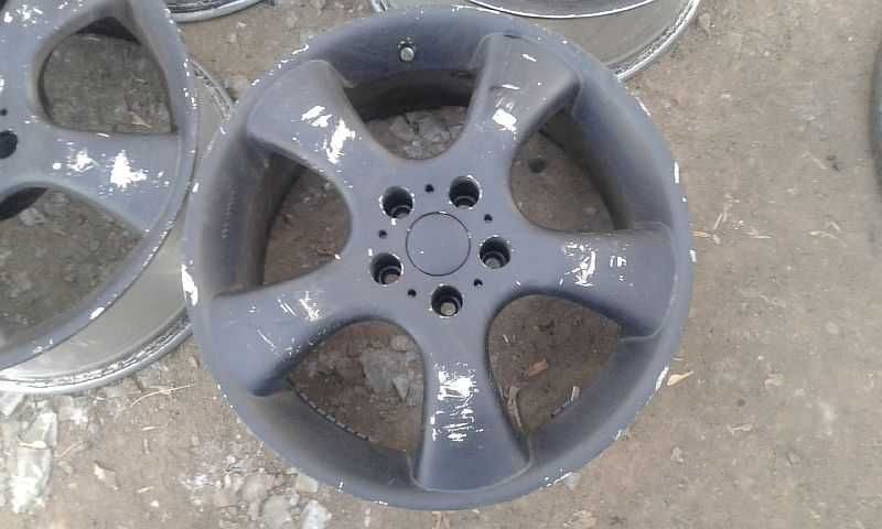 Продам оригинальные легкосплавные диски