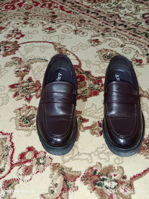 Туфли сатылады ..