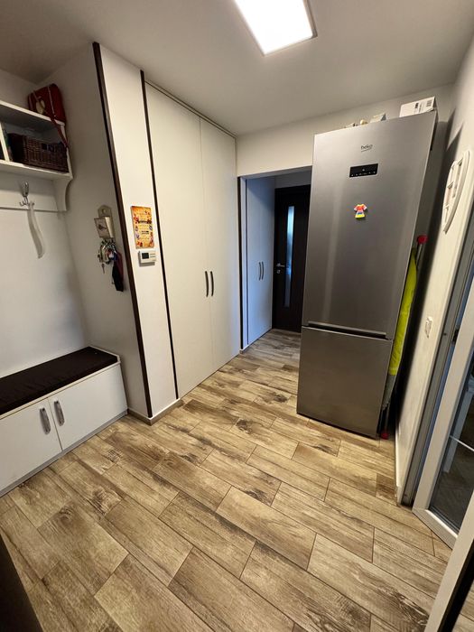 Vand apartament 2 camere decomandat,ultracentral