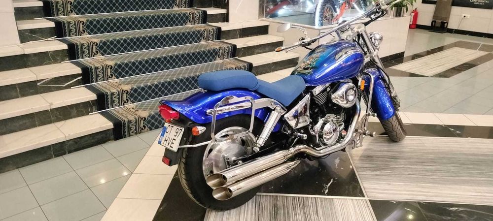 Suzuki Marauder VZ 800