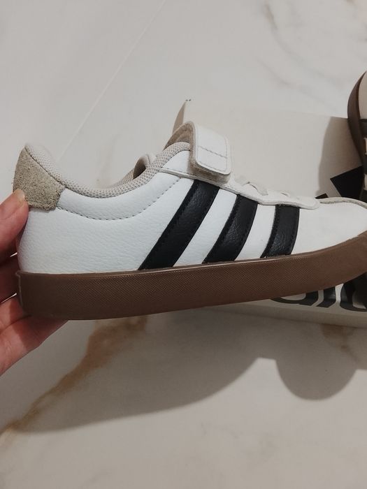 Adidasi pentru baieti