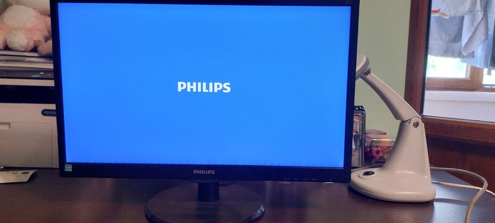 Monitor Philips 223V5L