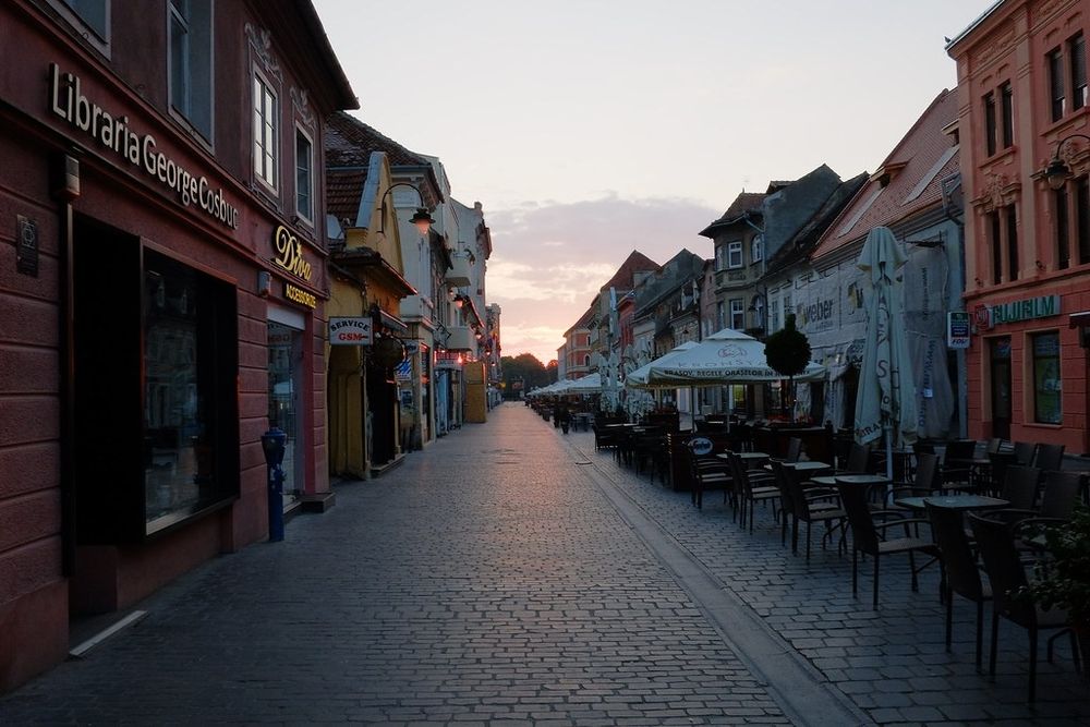 Fujifilm X-E1 + Obiectiv xf 18mm f2 R2