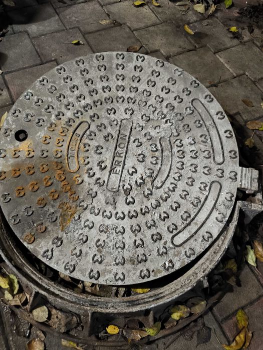 Capac canalizare fonta ERKON trafic greu