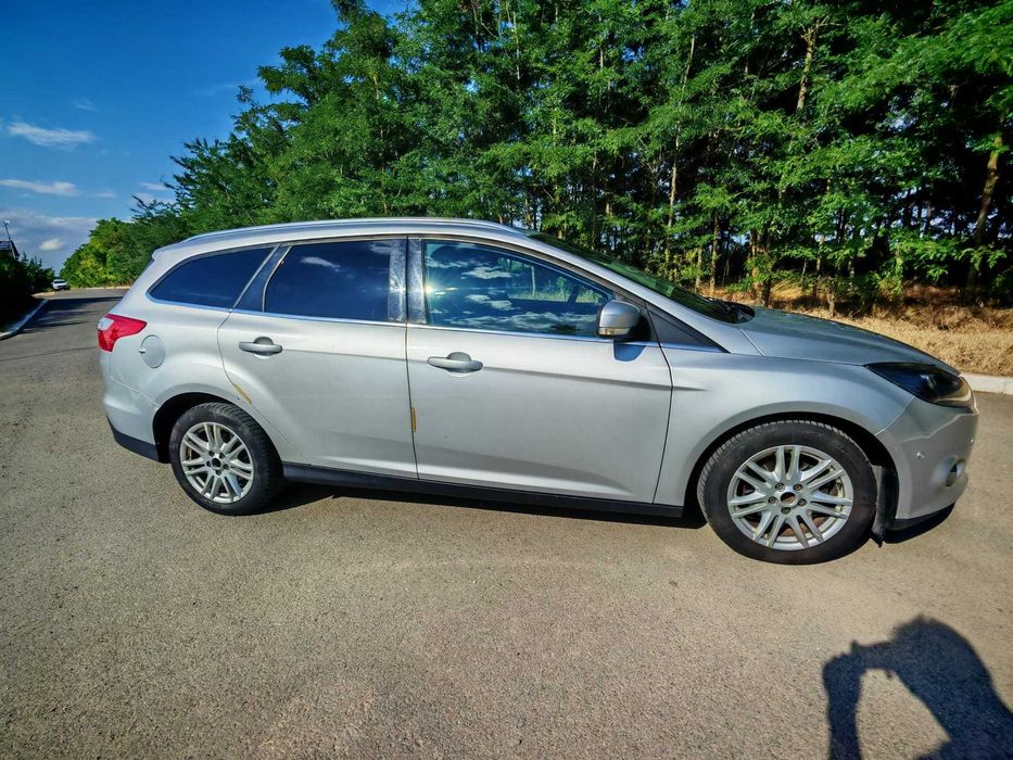Ford Focus 1.6 TDCi (115 CP) – Masina Intretinuta! Cititi Anuntul .Dublu Climatronic ,  2 seturi roti. Pachet Iarna 192000 KM Reali