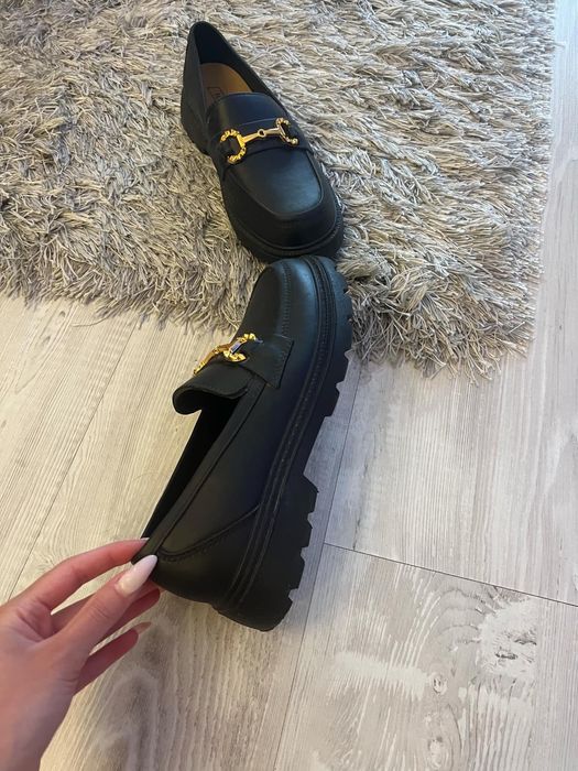 Дамски обувки