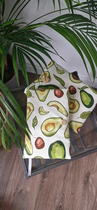 Подвързии за книга (дрешка за книга)