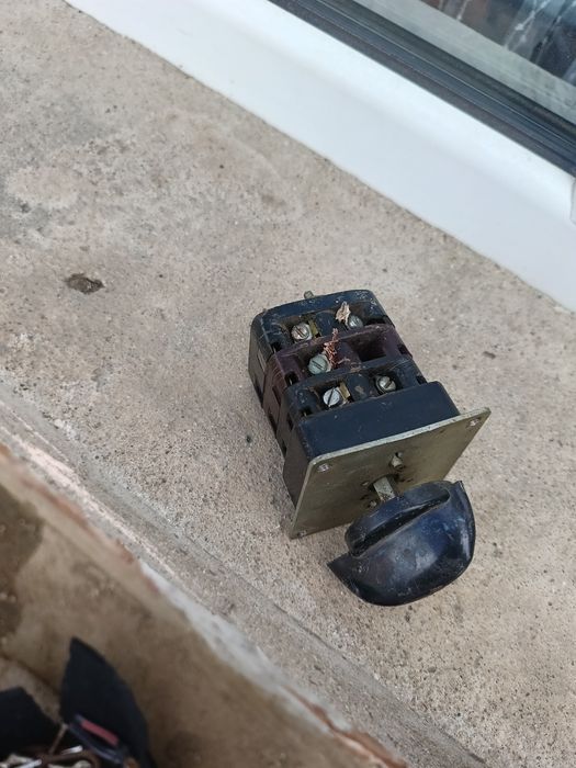 Превключвател за електрожен  от соца