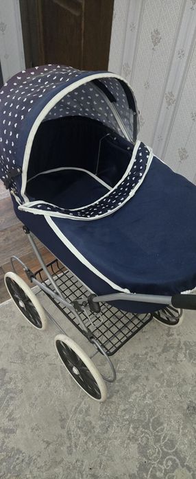 Продам детскую коляску для кукол
