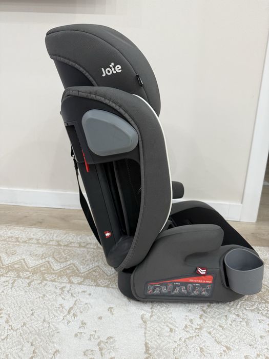 Продам автокресло универсал