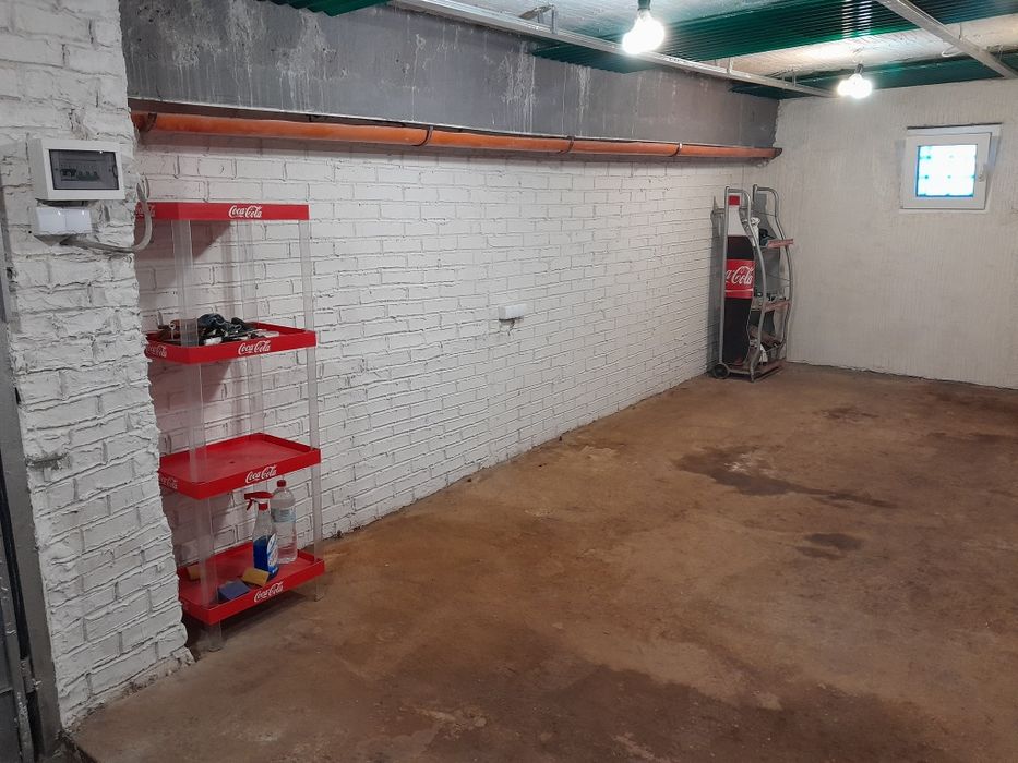 Дава се под наем Гараж / Паркомясто в София, Сухата река - 25 кв.м за 152.49 € - Снимка #1