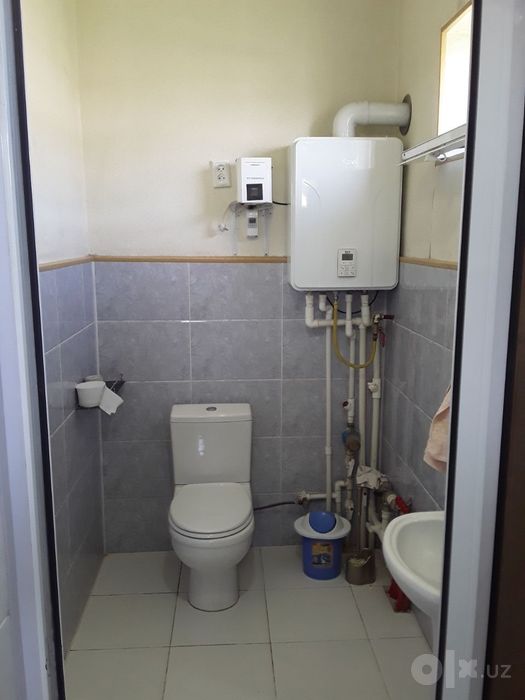 Продается 4 комнатный ДОМ в Ахангаране